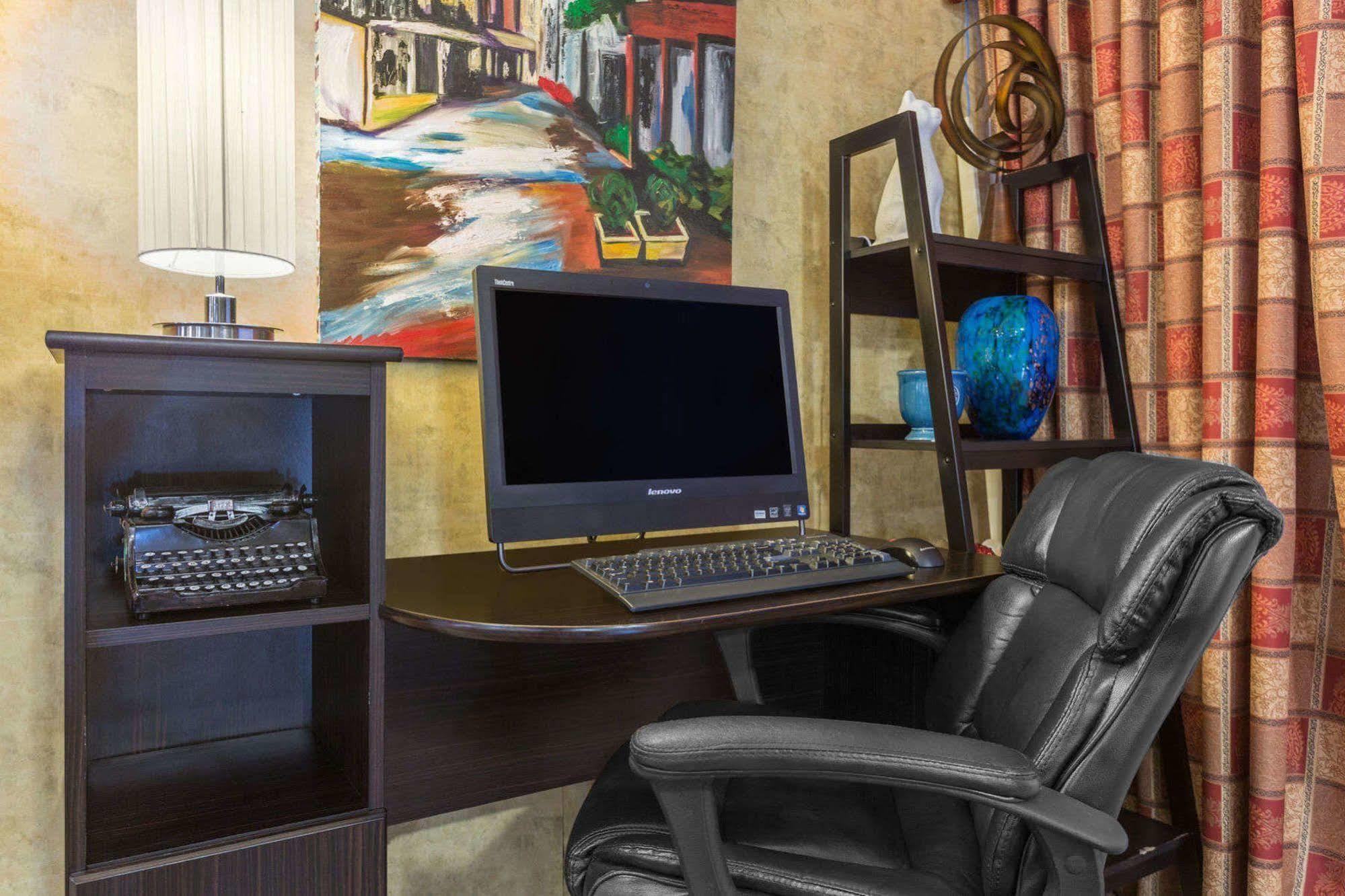 Rome Inn And Suites エクステリア 写真